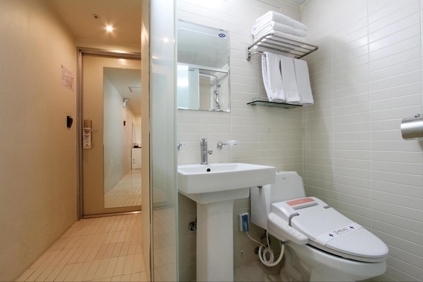 Hotel Myeongdong Seoul Exterior photo