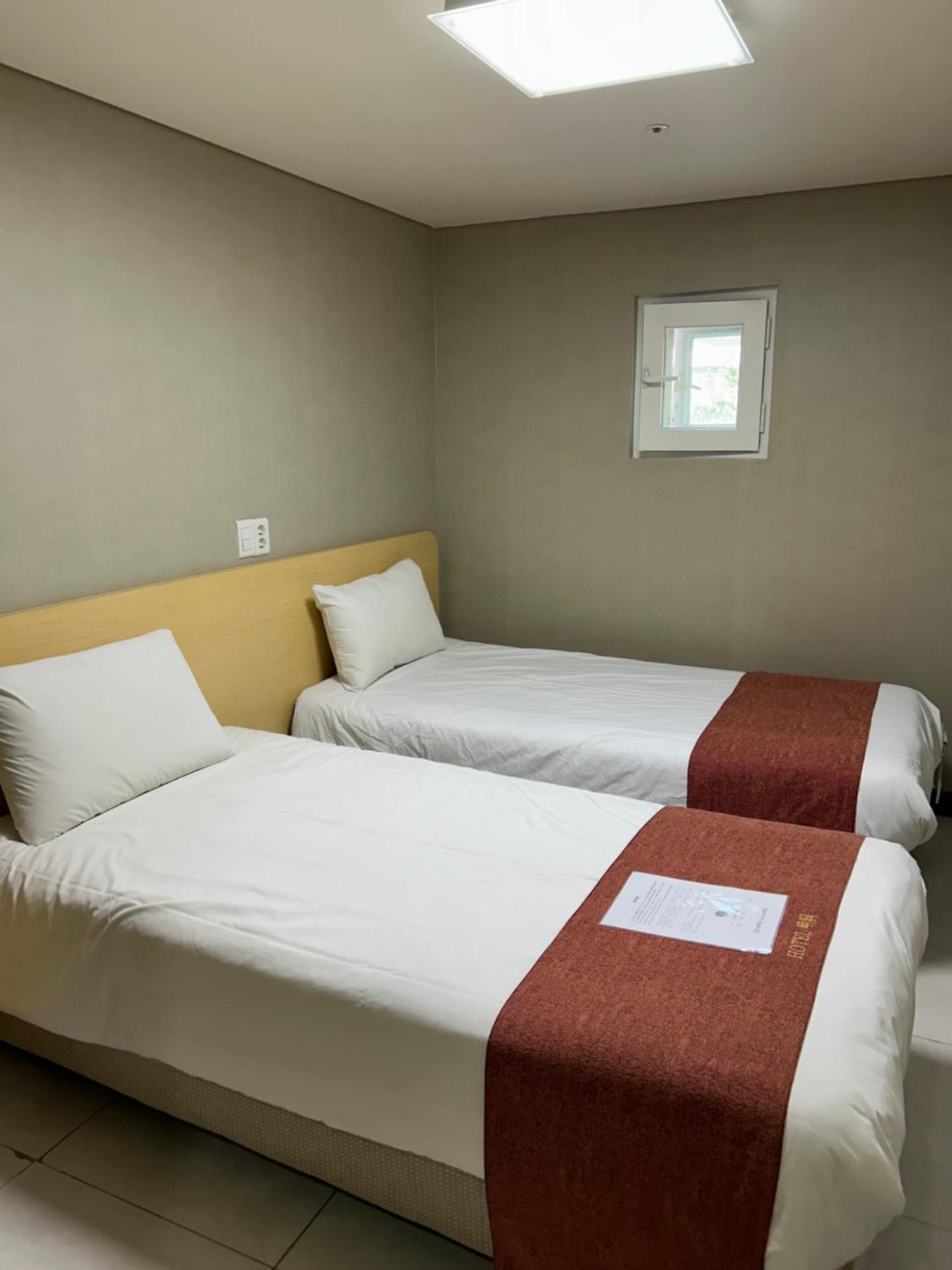 Hotel Myeongdong Seoul Exterior photo